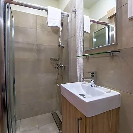 Zodiac Aparthotel Larnaca