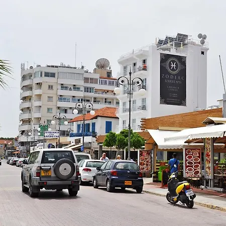 Apart-hotel Zodiac Larnaca